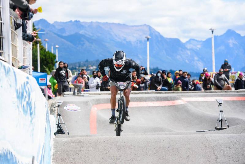 Seba M&eacute;ndez y Roc&iacute;o Fern&aacute;ndez ya tienen un lugar en el Campeonato Mundial de Pump Track en Chile