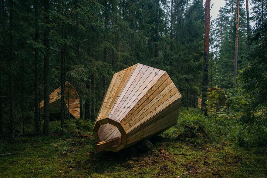 Estudiantes estonios construyen aud&iacute;fonos gigantes para escuchar al bosque 