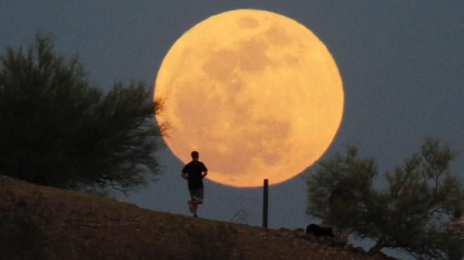 Esta noche se podr&aacute; disfrutar de una super luna en el cielo