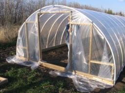 Nueva gu&iacute;a completa, consolidada y actualizada para que construyas tu propio invernadero