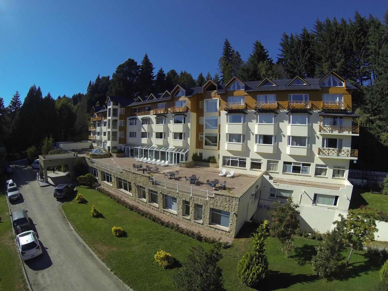 Villa Huinid - Frente al lago, a s&oacute;lo 5 minutos del centro, 3 opciones de alojamiento