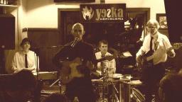  Pedro Bellora & Blues Sparrings, este S&aacute;bado en Yeska!